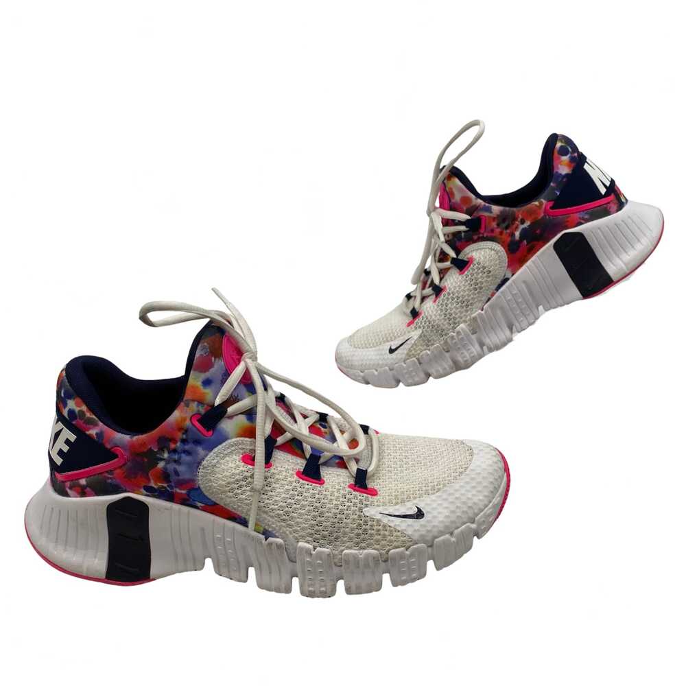 Nike White Pink Metcon 4 Sneakers | Womens 10